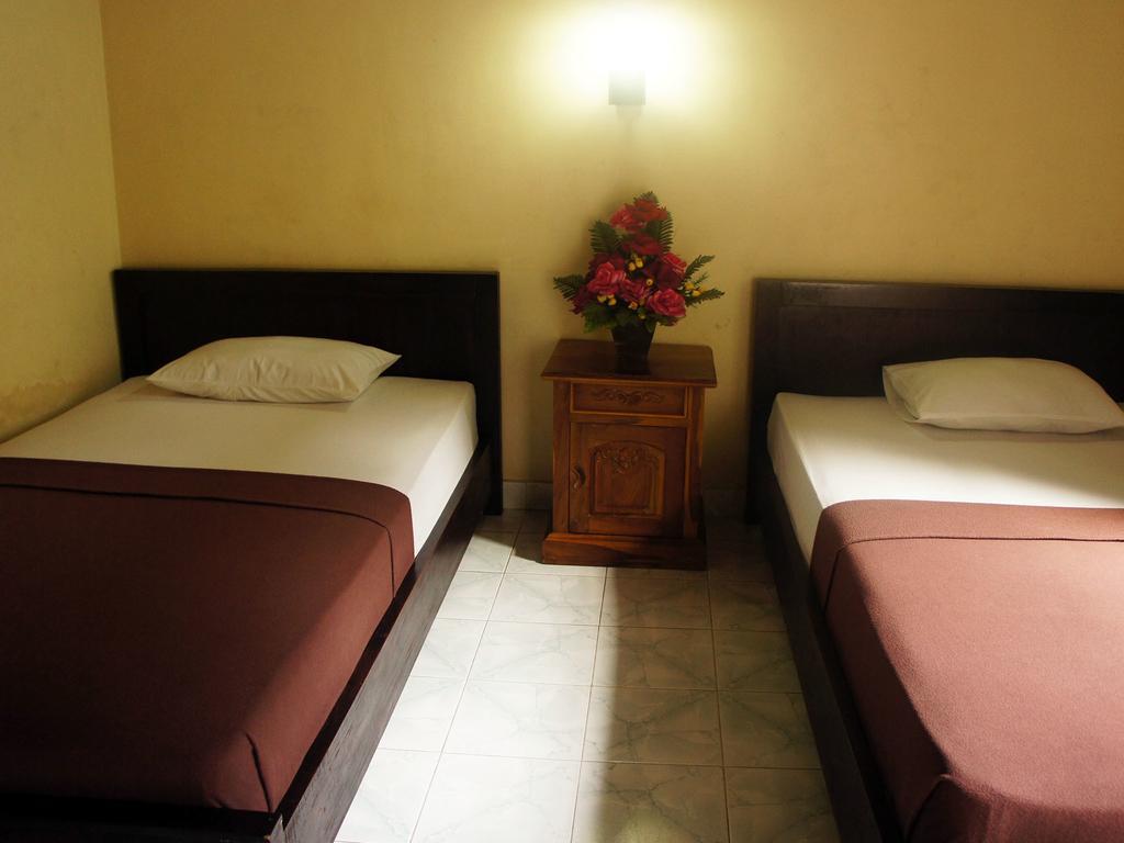 Waringin Homestay Kuta  Ngoại thất bức ảnh