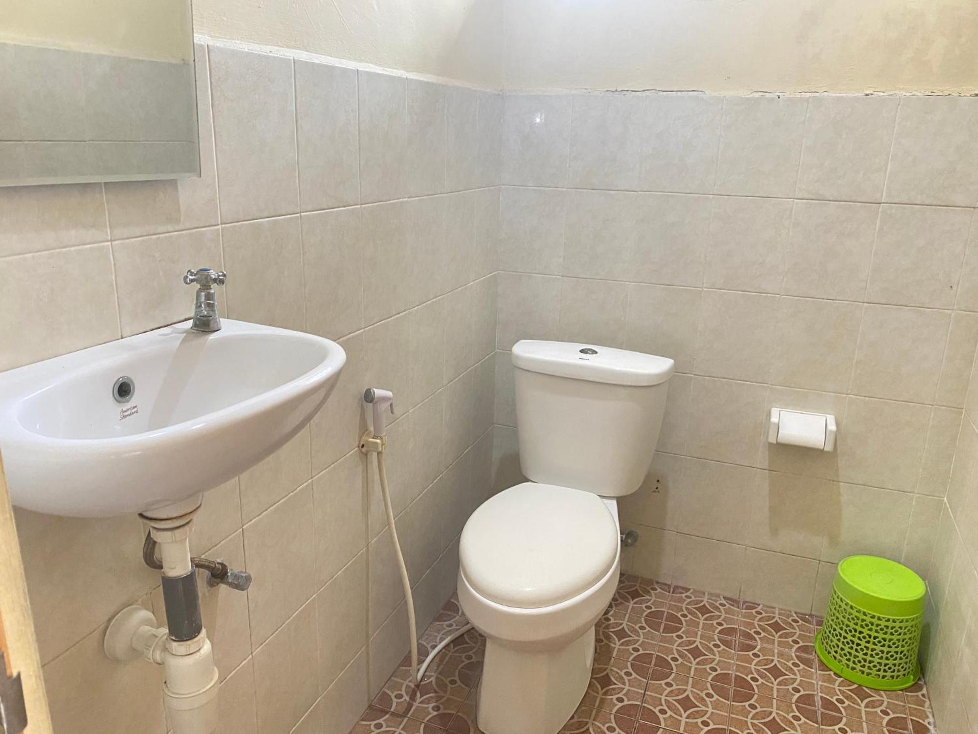 Waringin Homestay Kuta  Ngoại thất bức ảnh