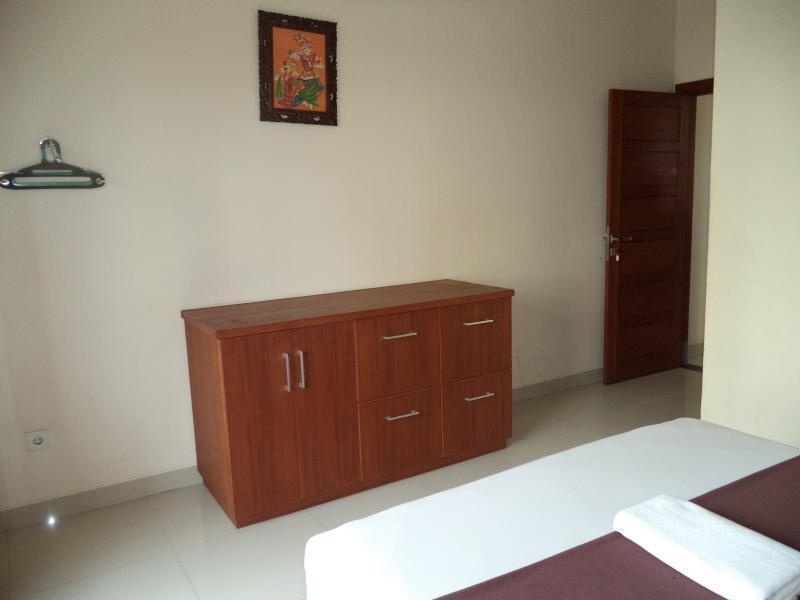 Waringin Homestay Kuta  Ngoại thất bức ảnh