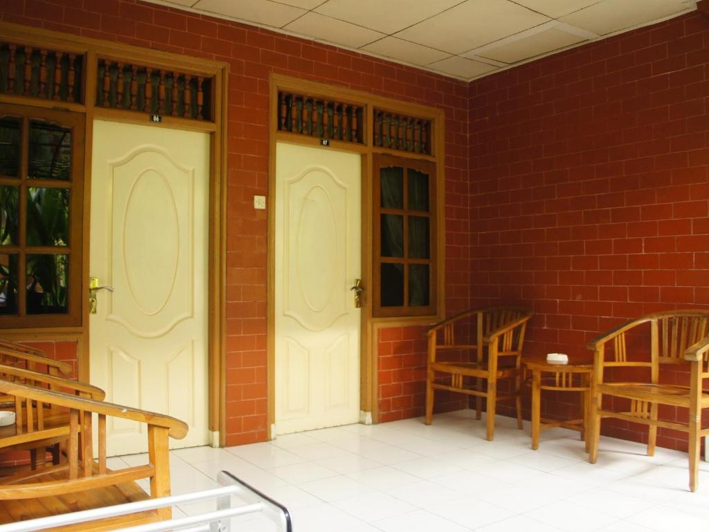 Waringin Homestay Kuta  Ngoại thất bức ảnh