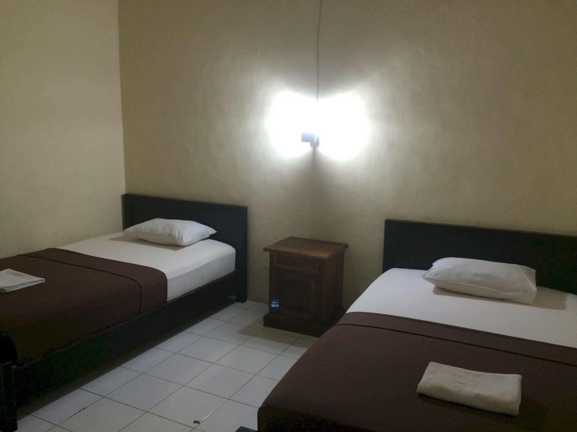 Waringin Homestay Kuta  Ngoại thất bức ảnh